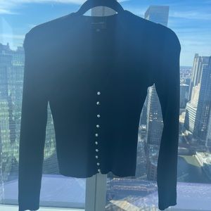 Brand new unworn pearl button Line & Dot sweater